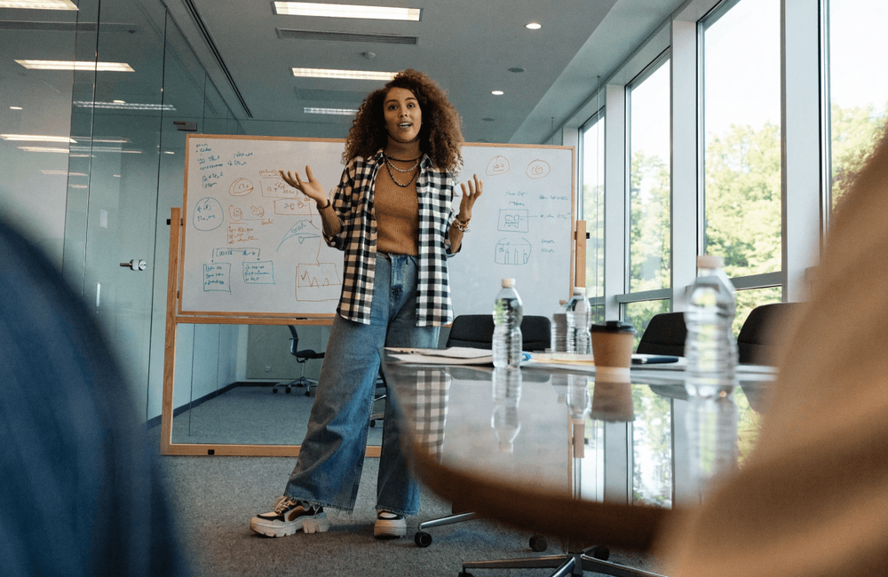 woman behind flipchart